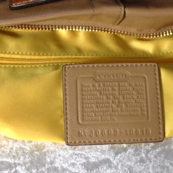 Coach Leather Hobo Shoulder Bag Tan Brown Brass Hardware NWOT - Picture 13 of 15